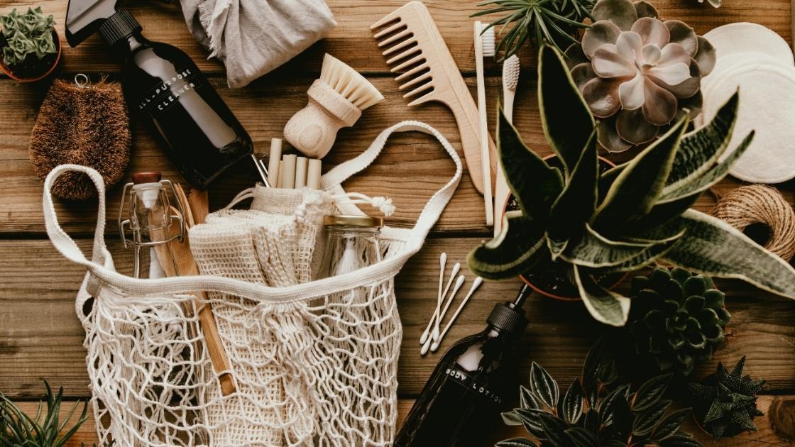 Passare a prodotti riutilizzabili per ridurre la plastica